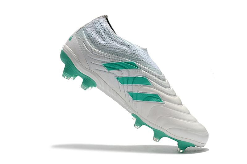 Chuteira Adidas Copa 19+ Campo