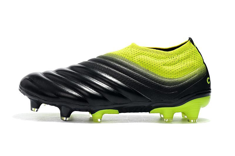 Chuteira Adidas Copa 19+ Campo