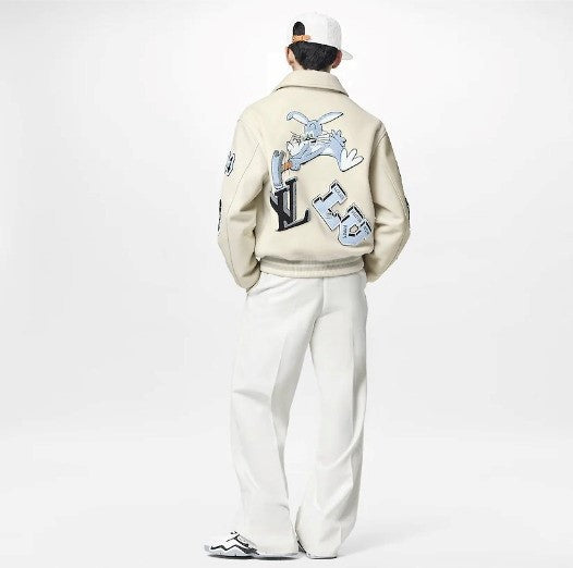 Jaqueta Louis Vuitton Varsity Em Couro Bordada “Multi-Patches Mixed/Milky White”