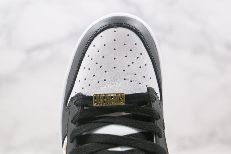 Nike SB Dunk Low Supreme Stars Black