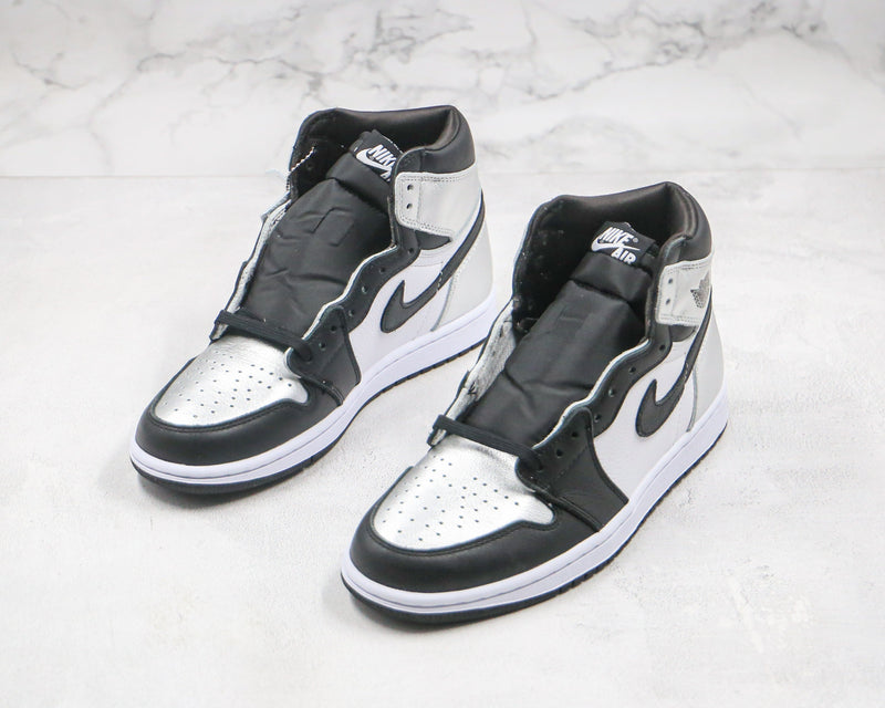 Jordan 1 Retro High Silver Toe