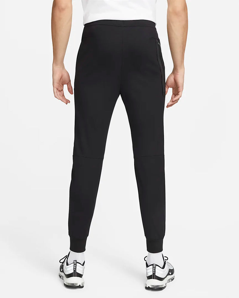 Conjunto Nike Sportswear Tech Fleece Preto