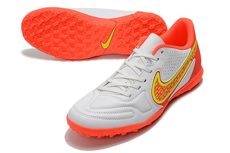 Chuteira Nike Tiempo Legend 9 Club Society